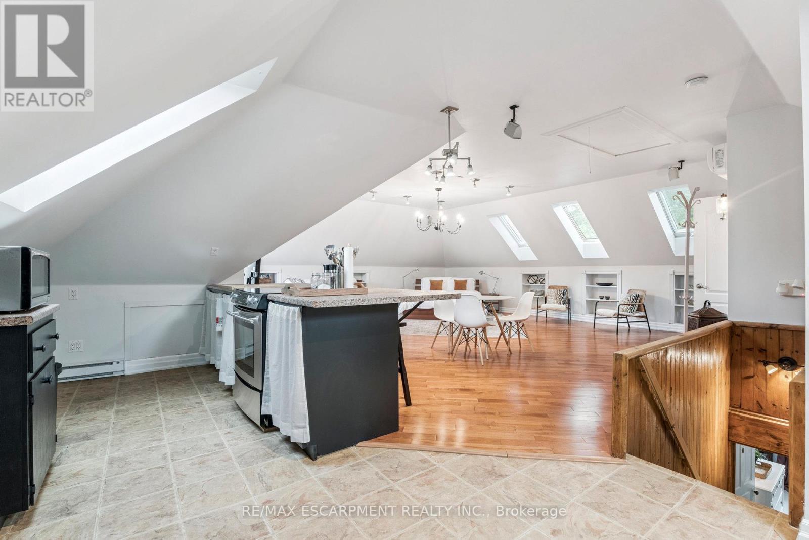 8936 32nd Side Road Property Photo 44