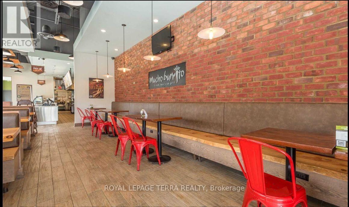 18267 Yonge Street Property Photo 11