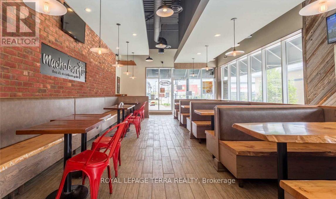 18267 Yonge Street Property Photo 12