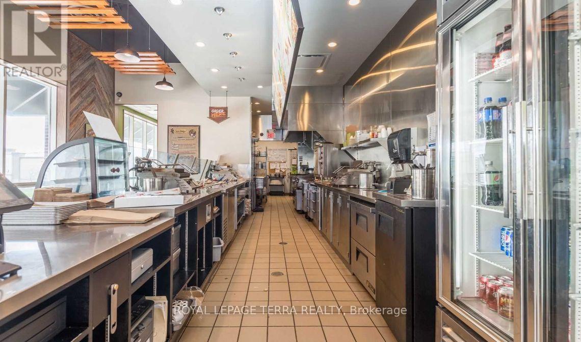 18267 Yonge Street Property Photo 15