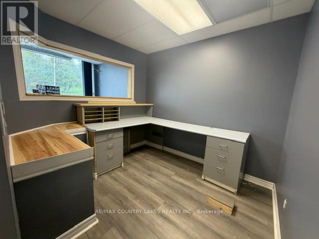 470 - 466 Osborne Street Property Photo 5