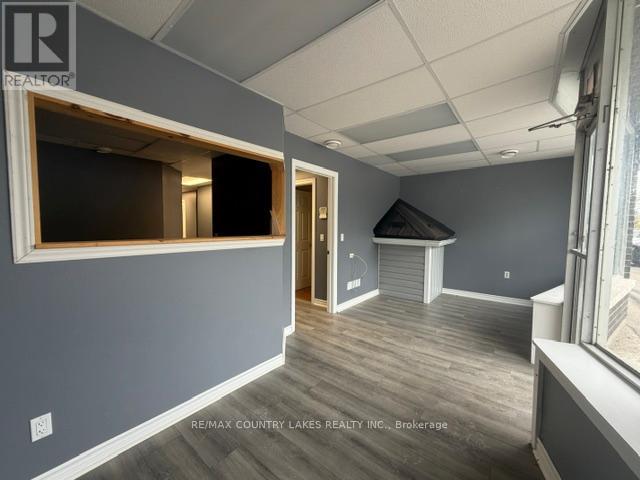 470 - 466 Osborne Street Property Photo 7