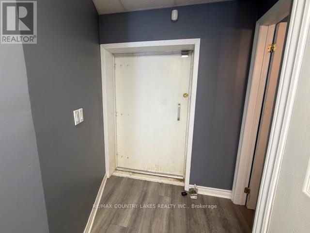 470 - 466 Osborne Street Property Photo 13