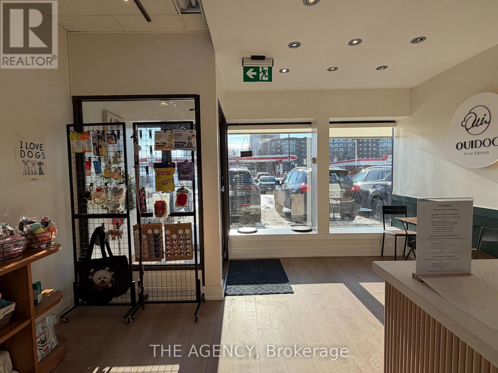 3 - 9580 Yonge Street Property Photo 1