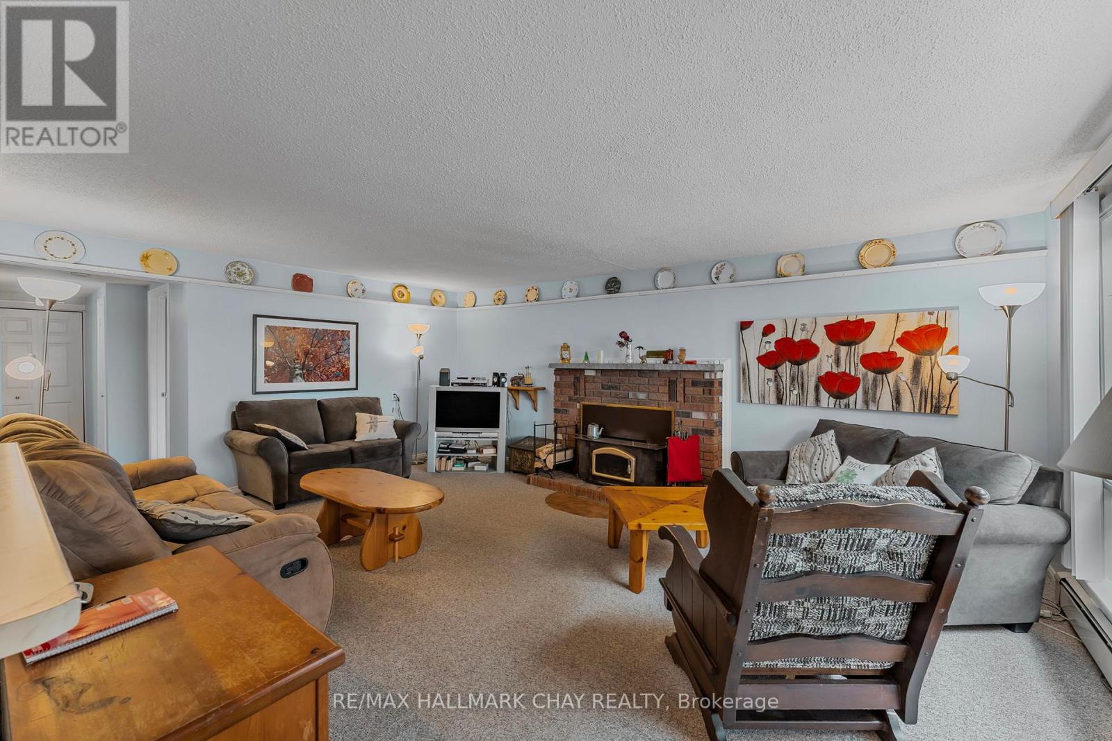 2617 Leonard Street Property Photo 22