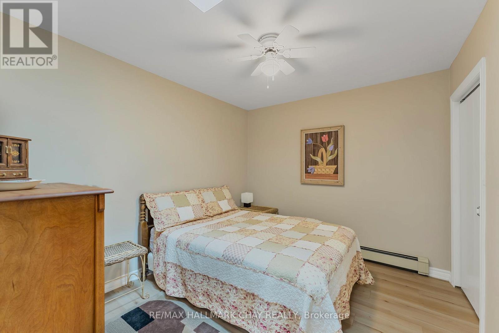2617 Leonard Street Property Photo 28