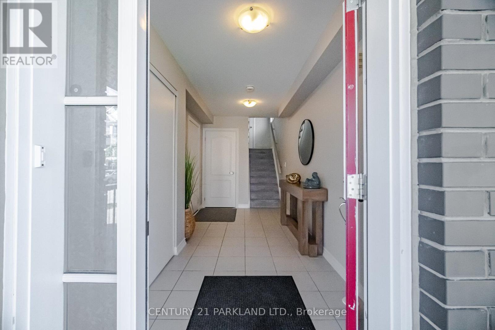 18 Wimshaw Lane Property Photo 3