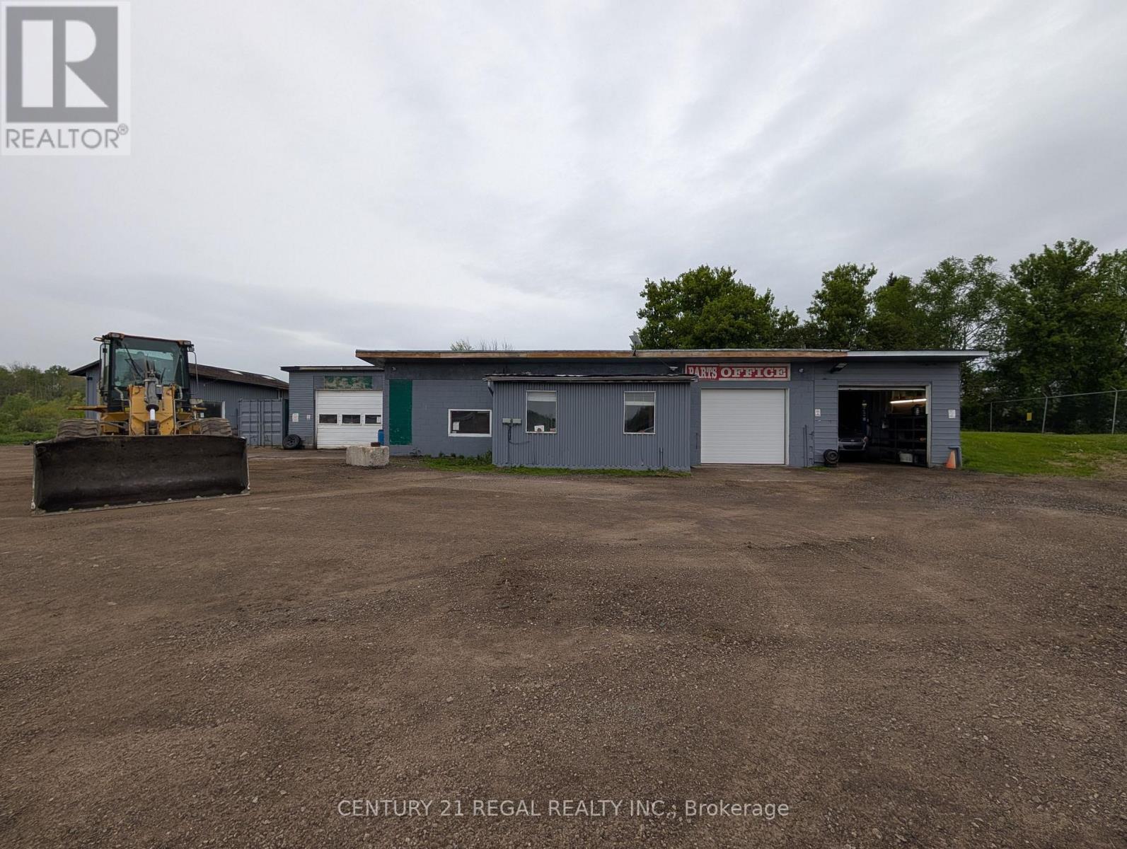 23718 Highway 48 Property Photo 6