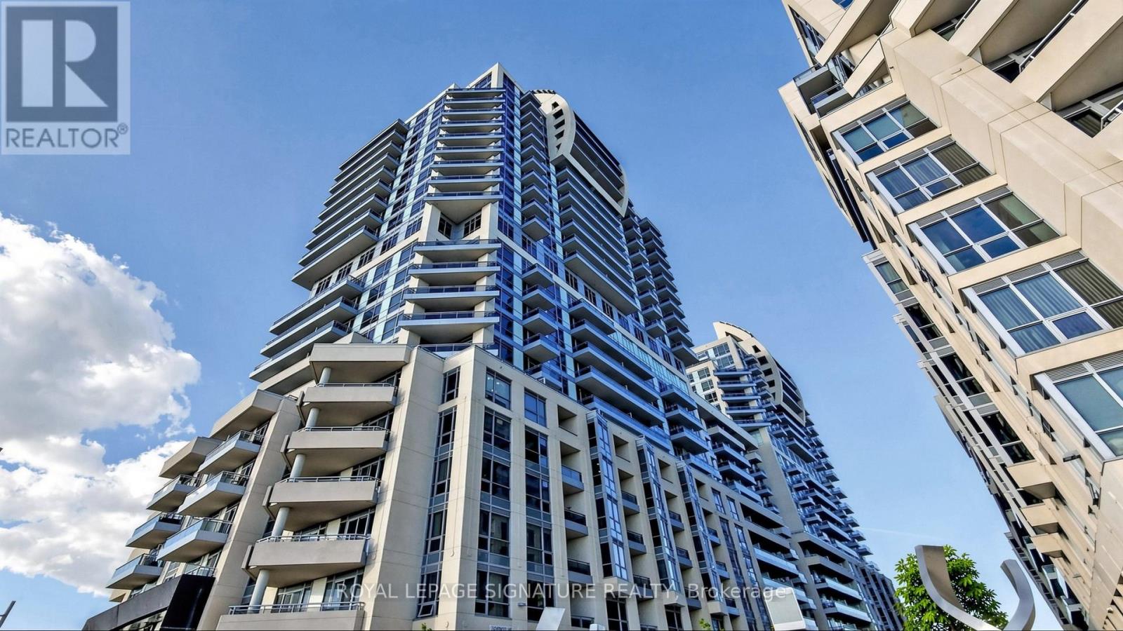 802 - 9201 Yonge Street Property Photo 1