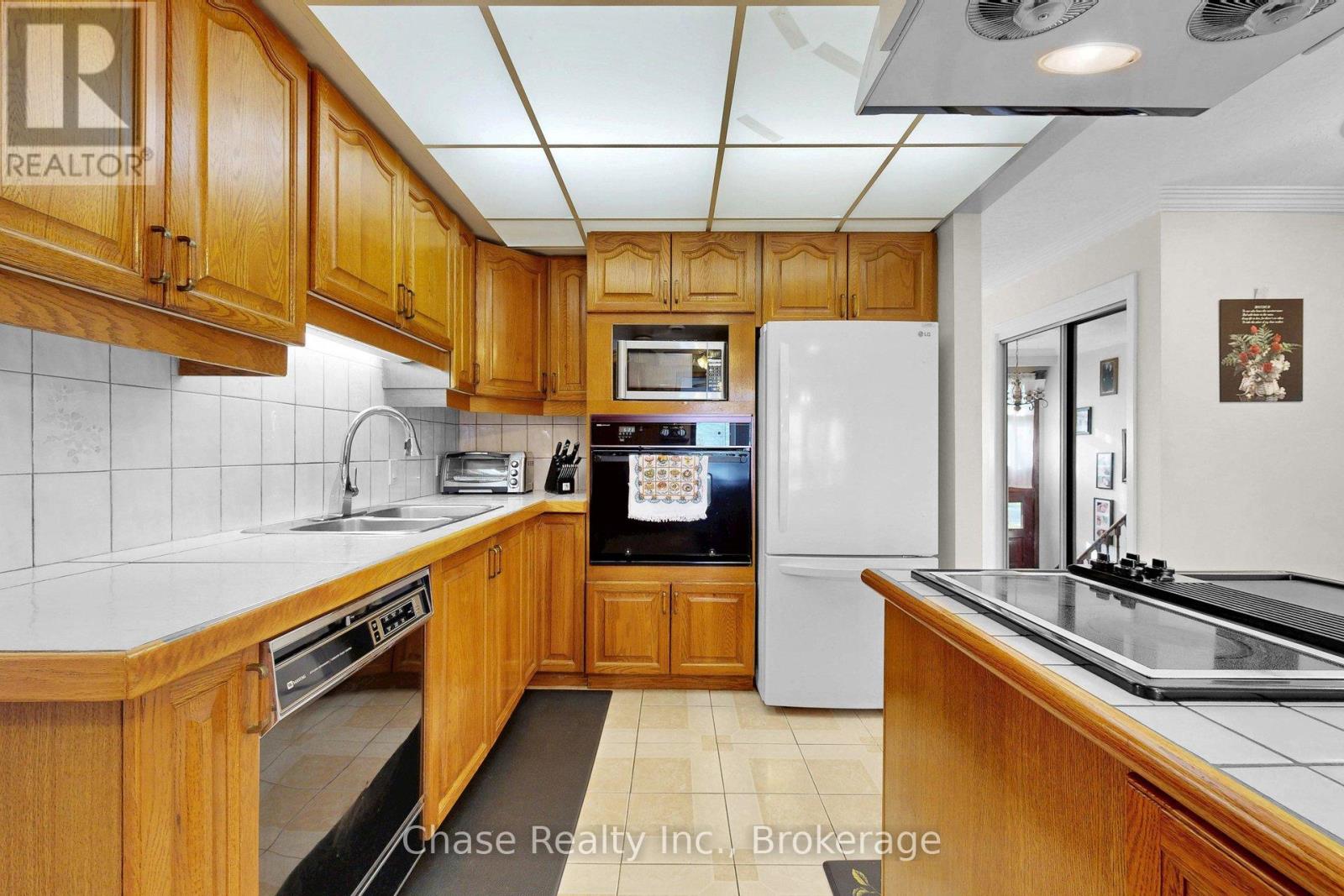 13645 Ninth Line Property Photo 6