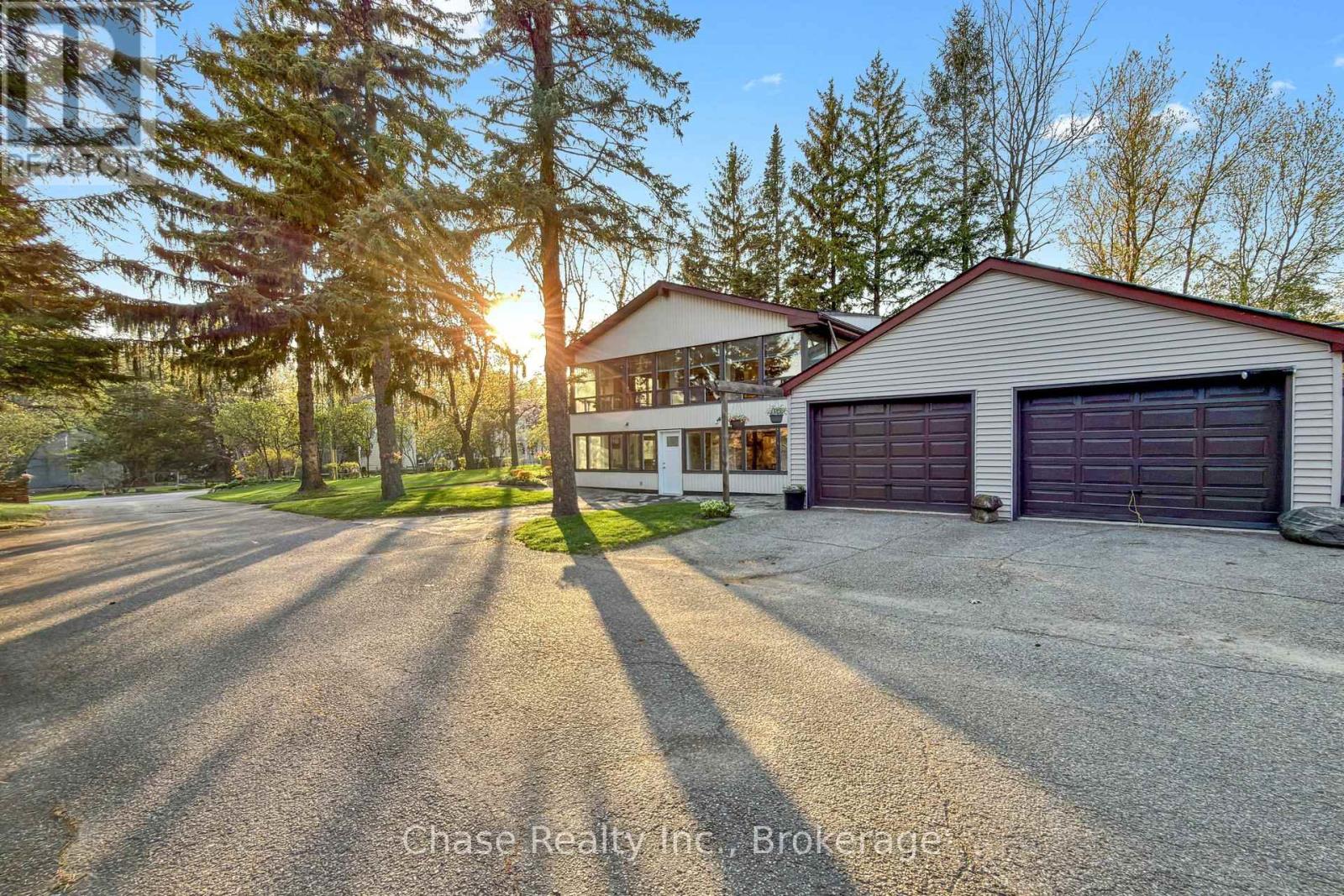 13645 Ninth Line Property Photo 32