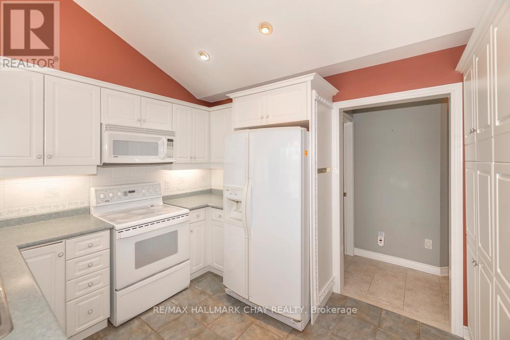 65 Sunset Boulevard Property Photo 12