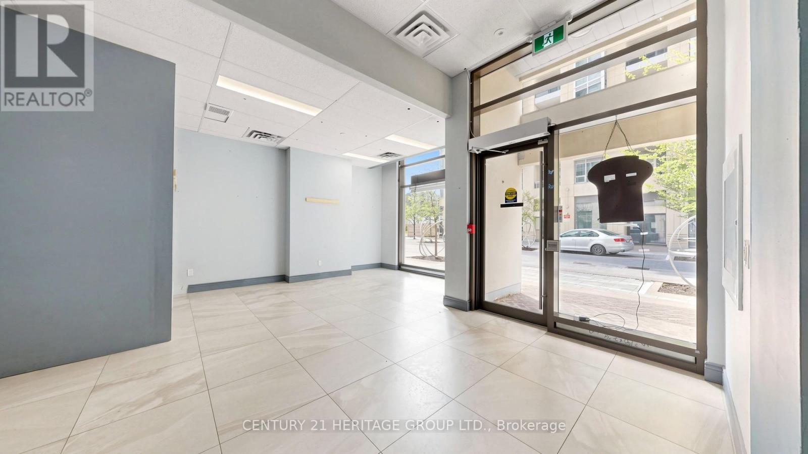 Level 1 Unit 9 (ne-1) - 9205 Yonge Street Property Photo 8