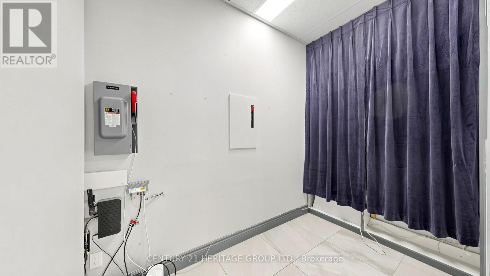 Level 1 Unit 9 (ne-1) - 9205 Yonge Street Property Photo 21