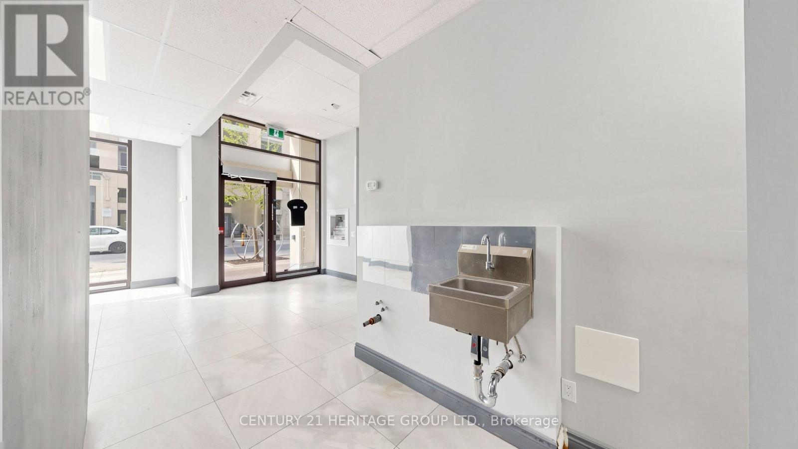 Level 1 Unit 9 (ne-1) - 9205 Yonge Street Property Photo 23
