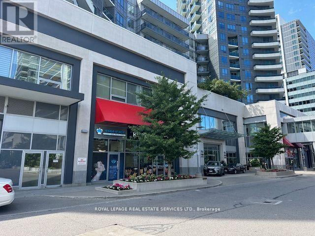 101 - 7163 Yonge Street Property Photo 2
