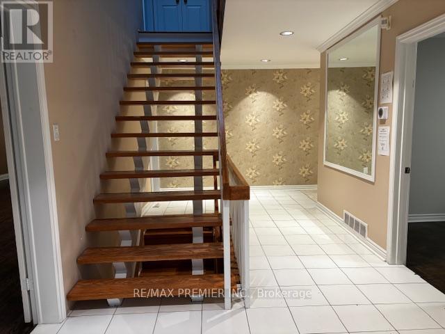 66 Laureleaf Road Property Photo 2