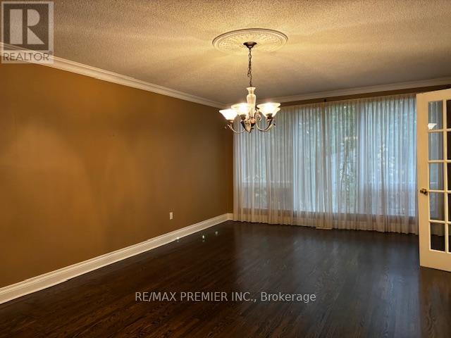 66 Laureleaf Road Property Photo 4