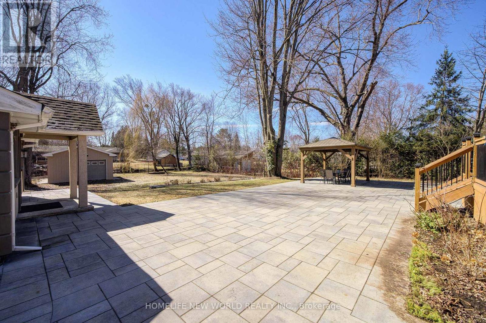 215 Willow Drive Property Photo 45