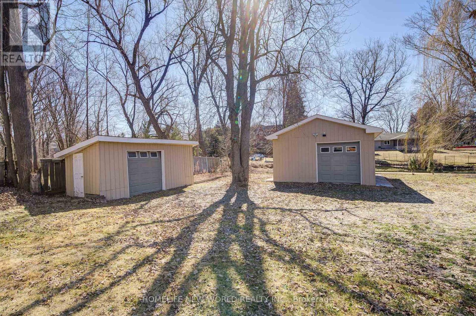 215 Willow Drive Property Photo 46