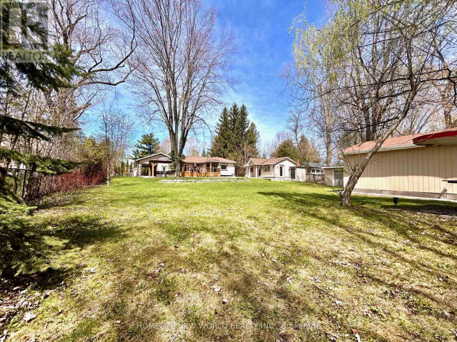 215 Willow Drive Property Photo 47