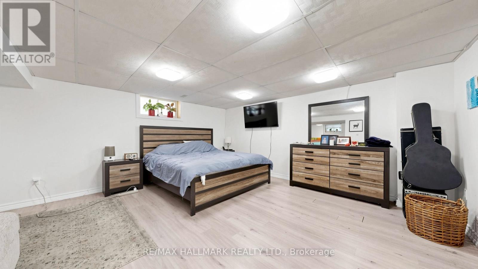 46 Collins Crescent Property Photo 16