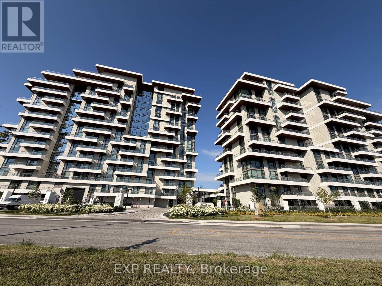116 - 399 ROYAL ORCHARD BOULEVARD Property Photo 1