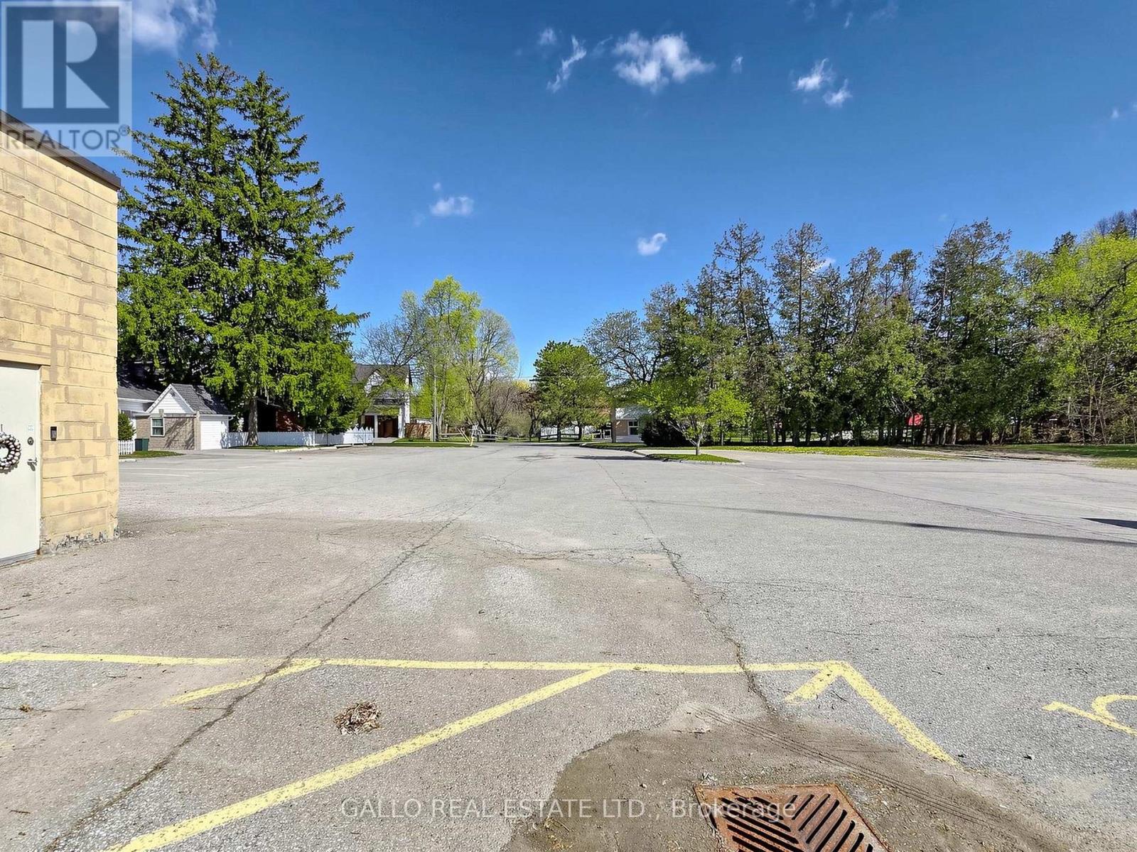 6376-6388 Main Street Property Photo 8