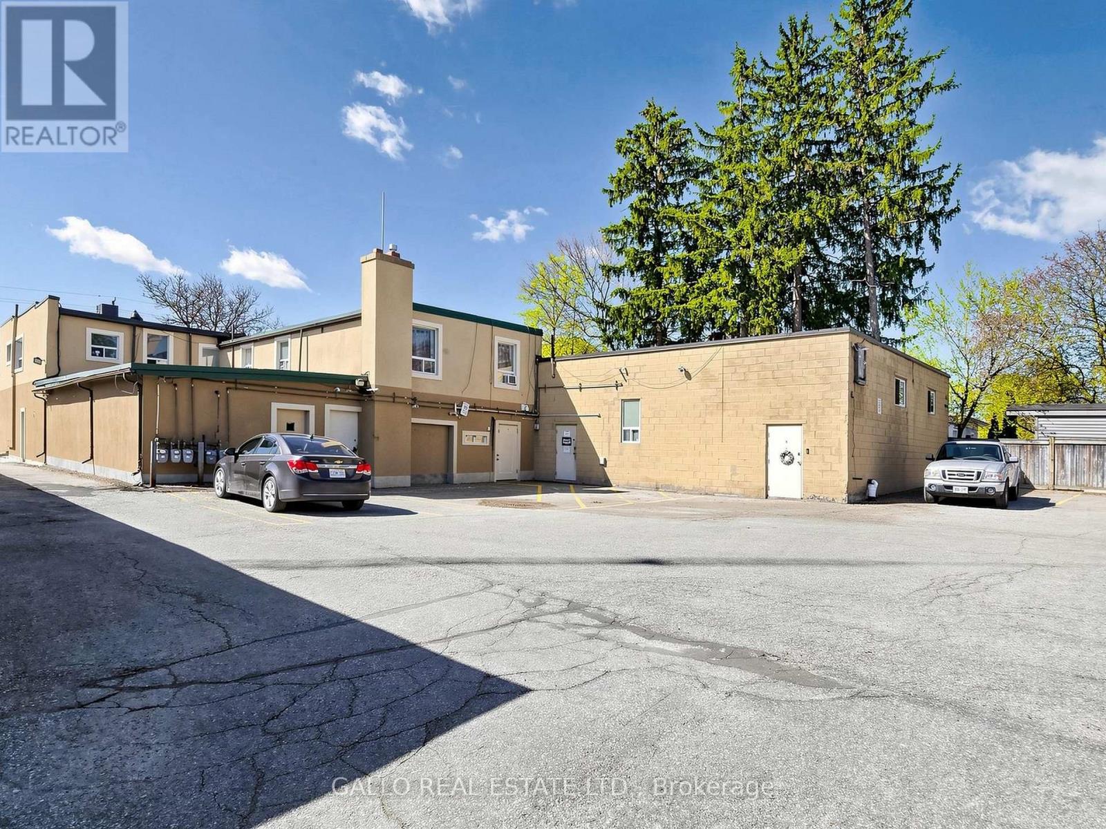 6376-6388 Main Street Property Photo 9