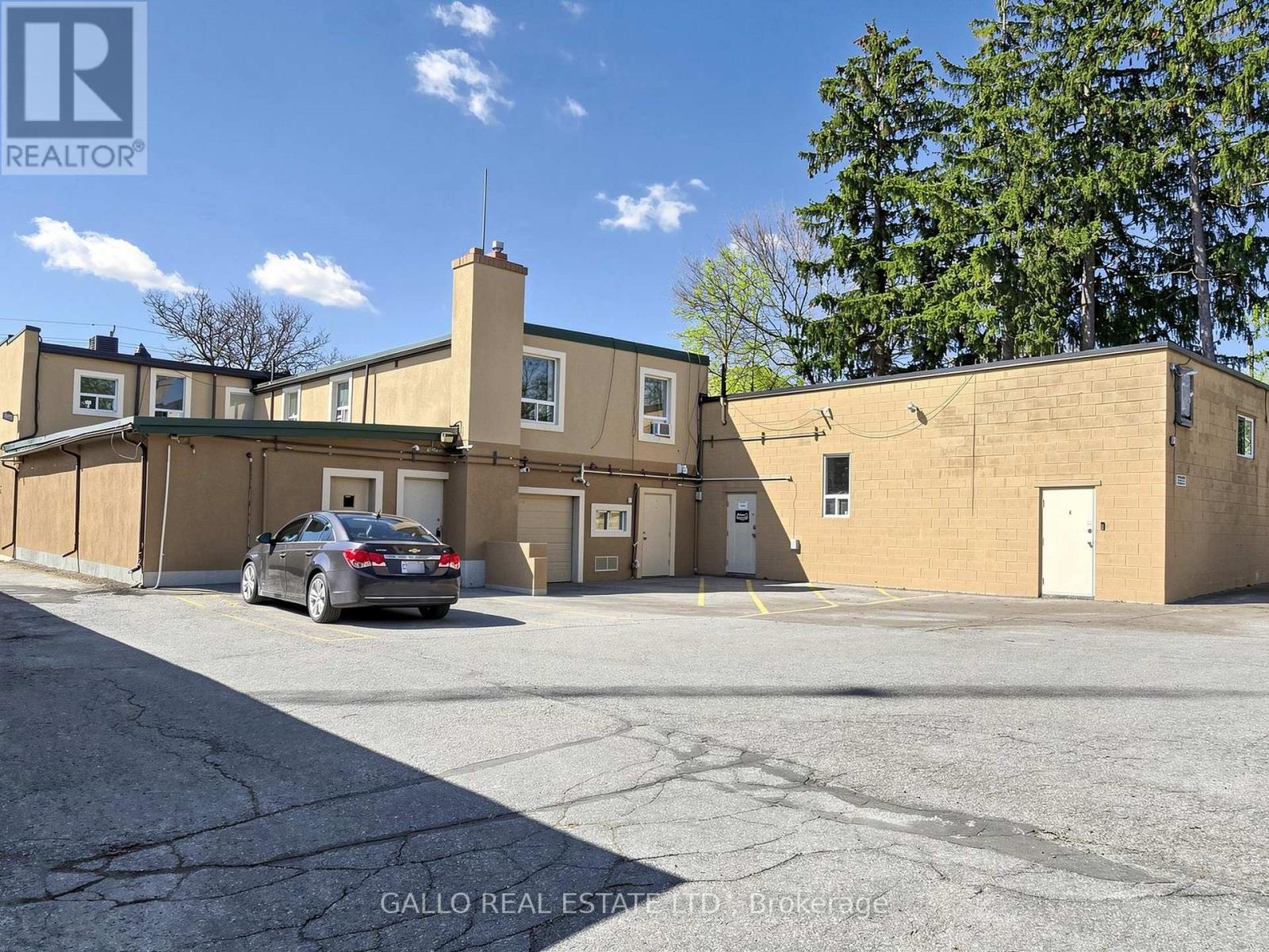 6376-6388 Main Street Property Photo 10