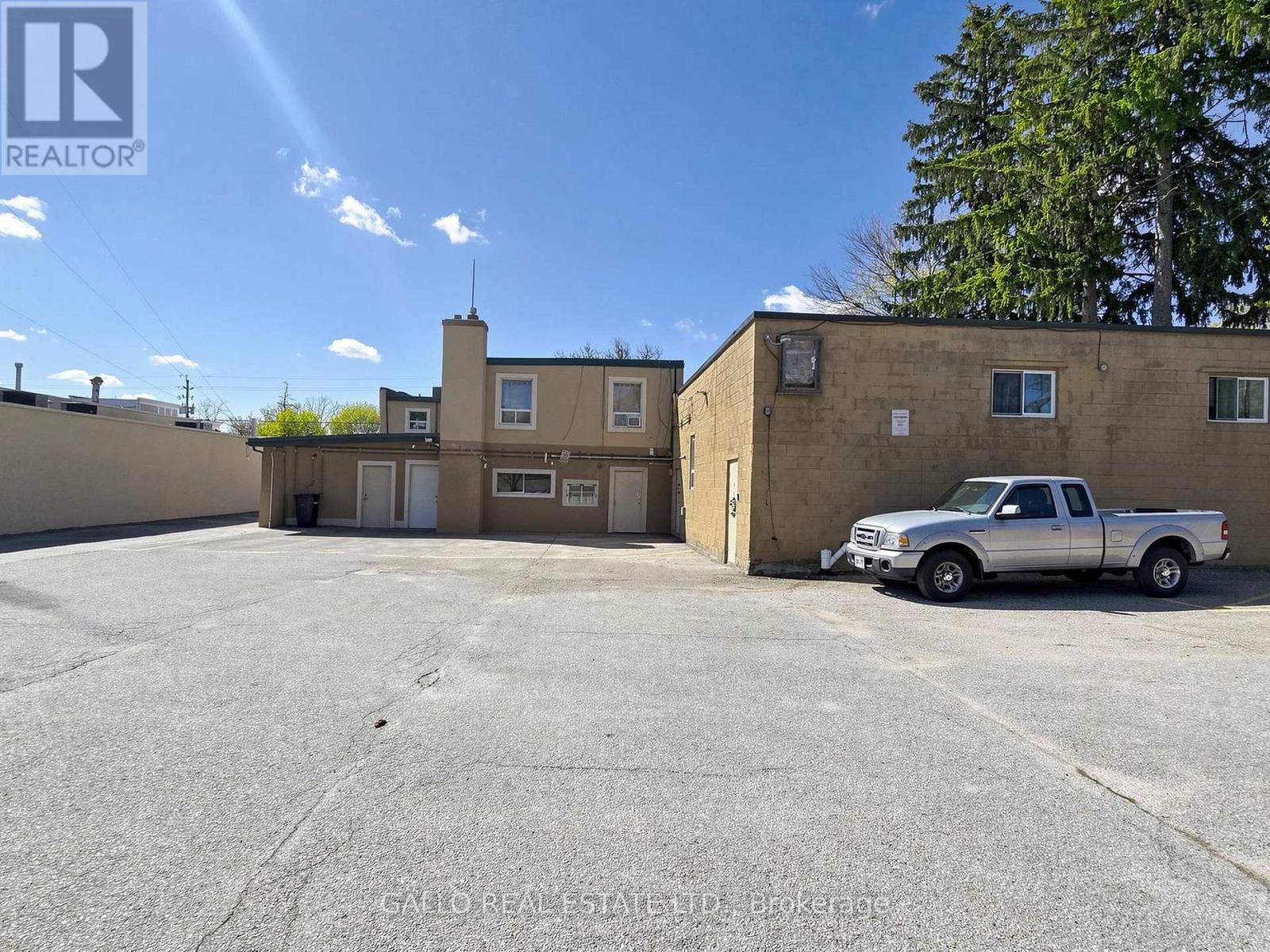 6376-6388 Main Street Property Photo 11