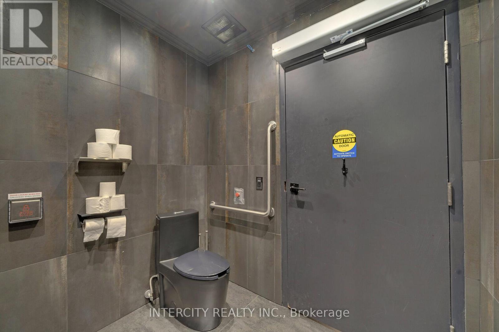 5 - 100 Regina Road Property Photo 15