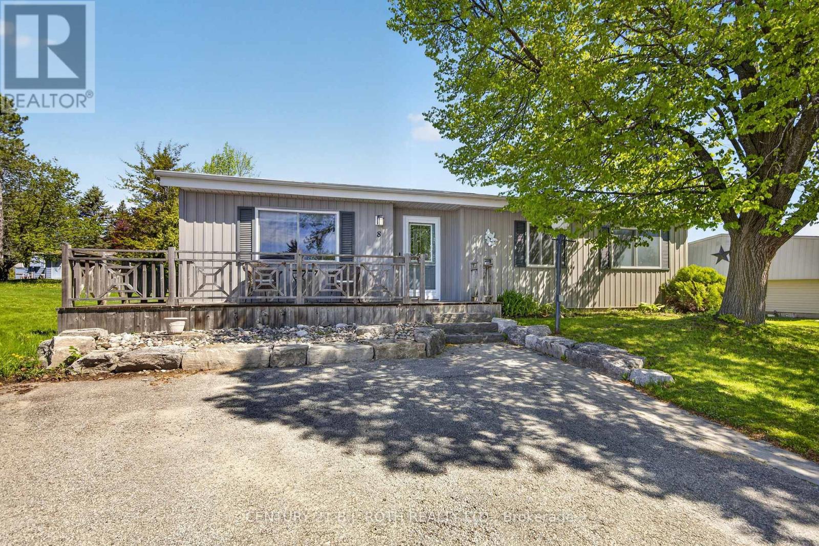 8 Belle Isle Arm Property Photo 1