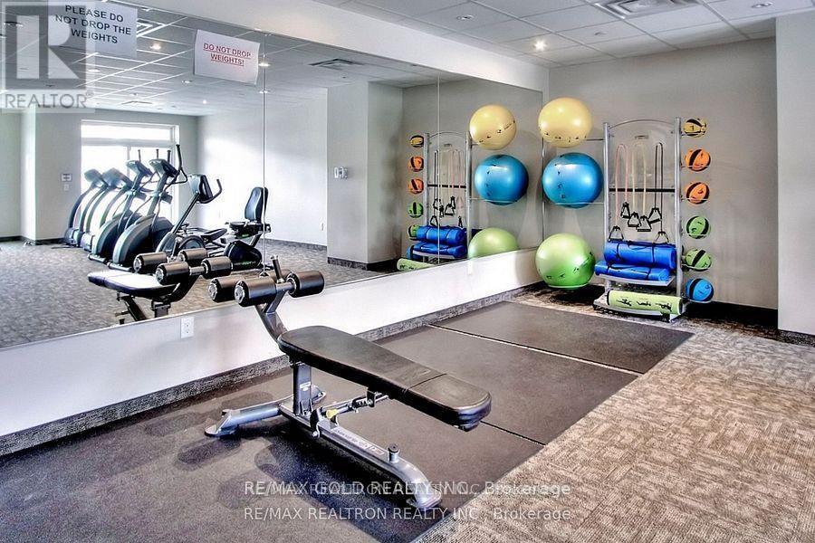 820 - 7325 Markham Road Property Photo 4