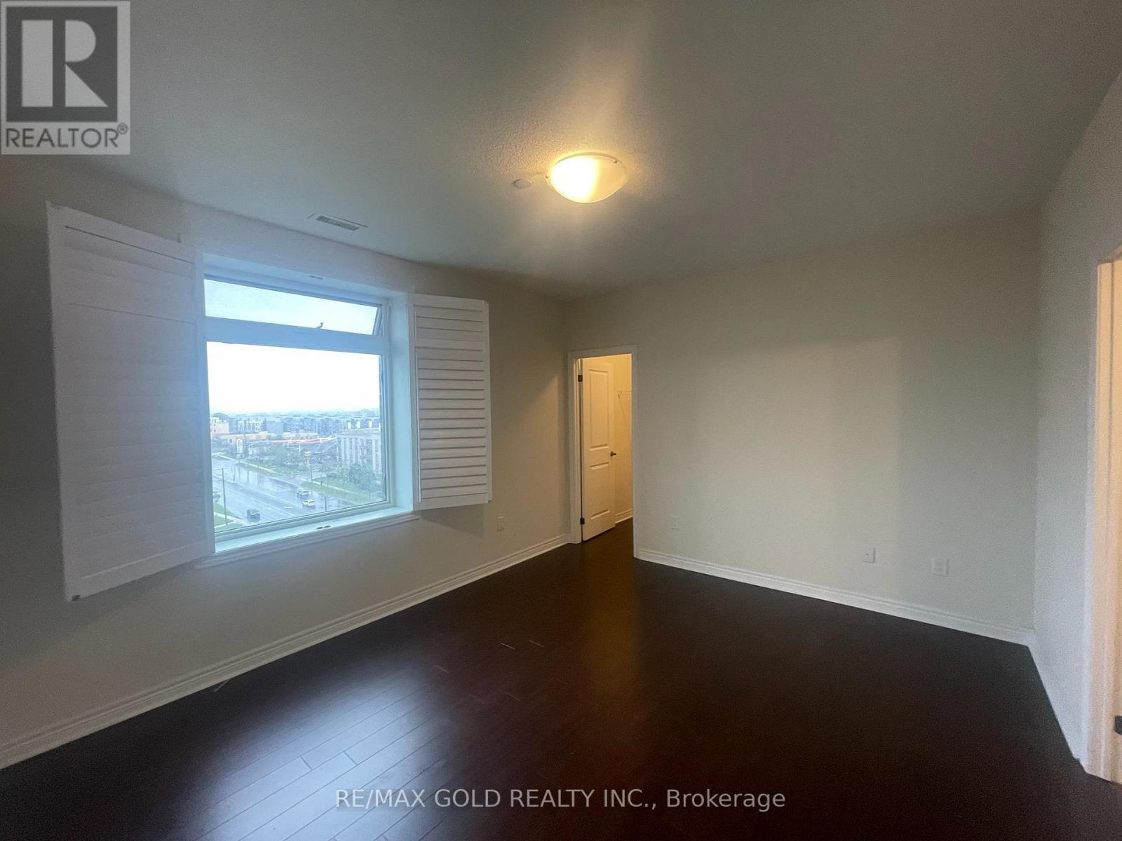 820 - 7325 Markham Road Property Photo 11