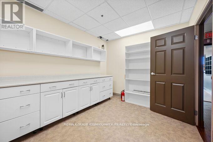 6 - 355 Harry Walker Parkway Property Photo 10