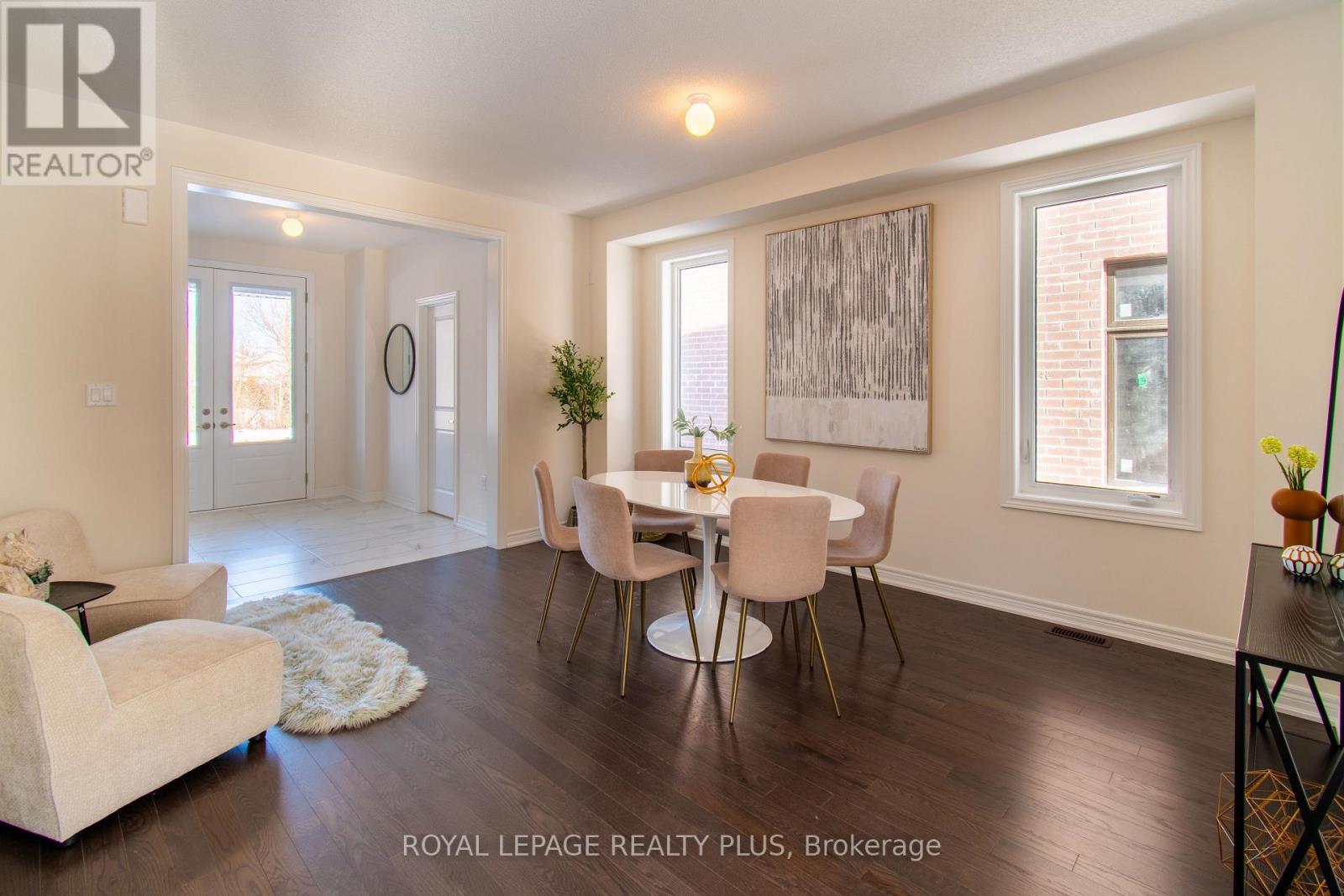 147 Dovedale Drive Property Photo 4