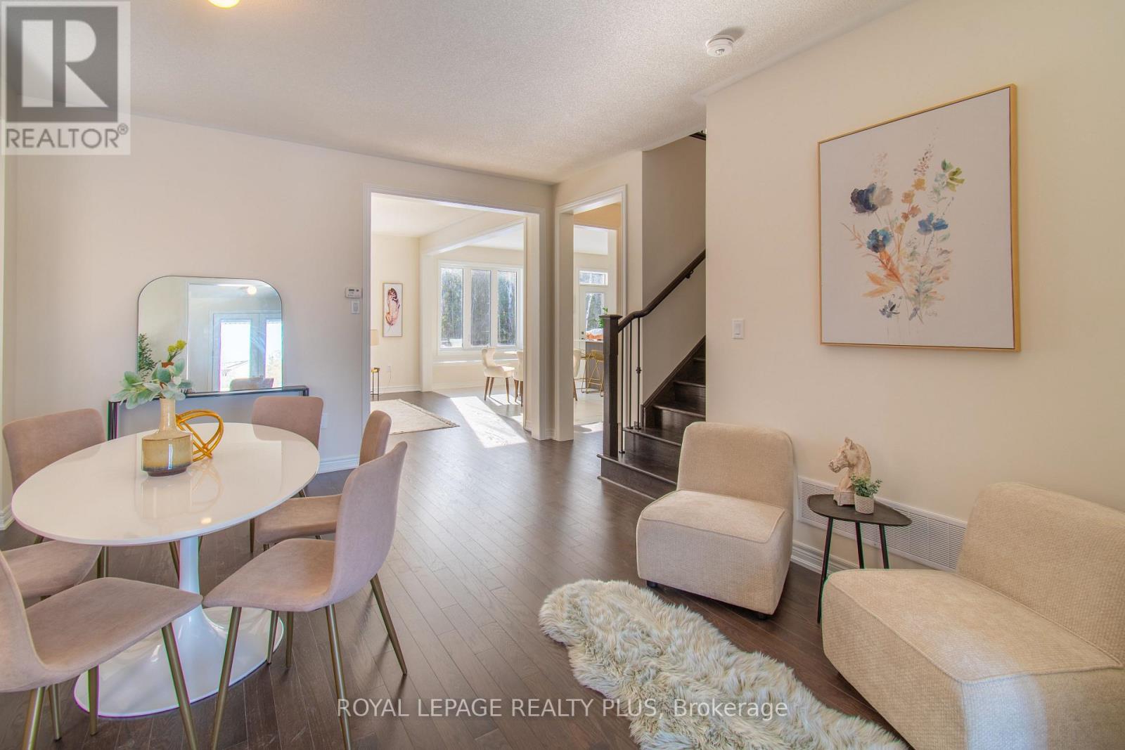 147 Dovedale Drive Property Photo 6