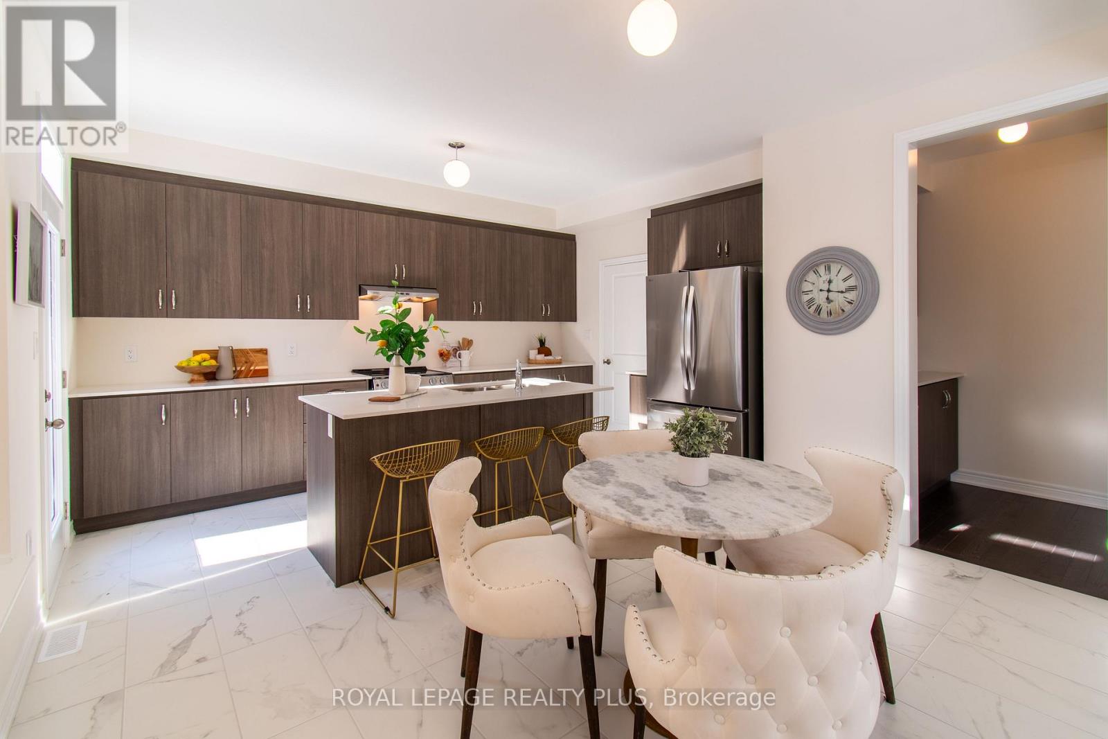 147 Dovedale Drive Property Photo 10