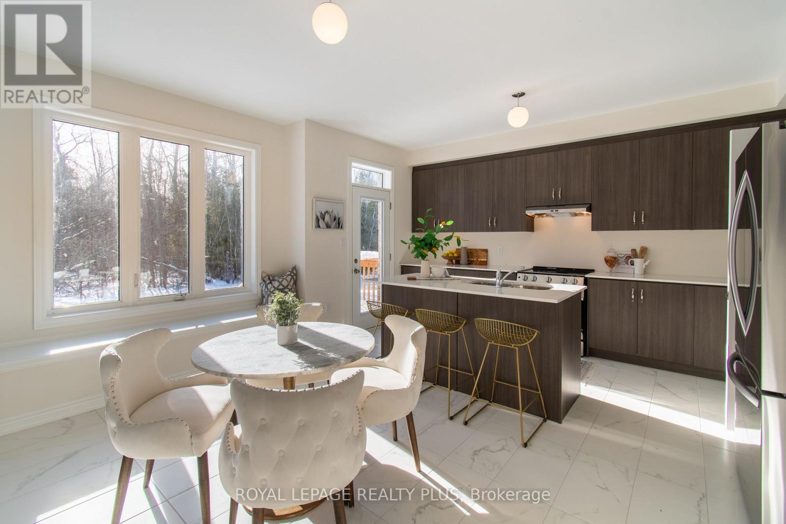 147 Dovedale Drive Property Photo 11