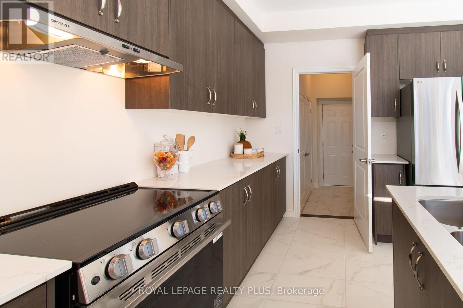 147 Dovedale Drive Property Photo 13