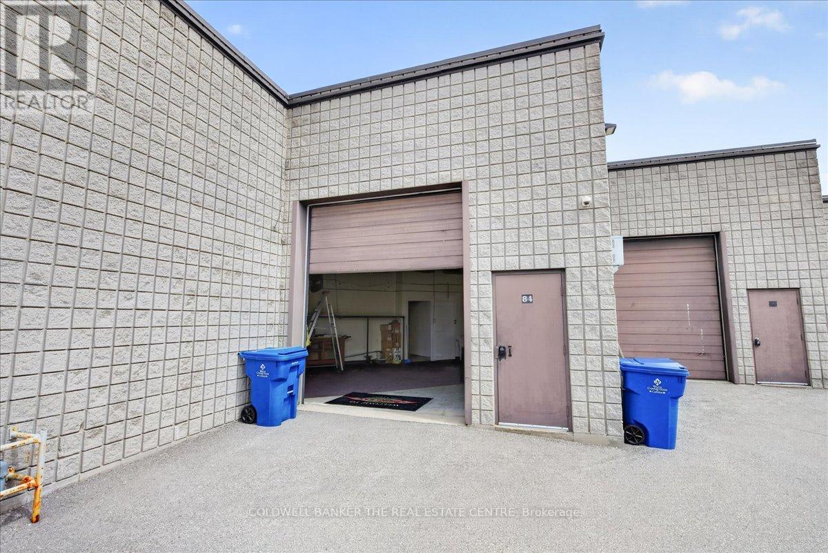 84 - 556 Edward Avenue Property Photo 11