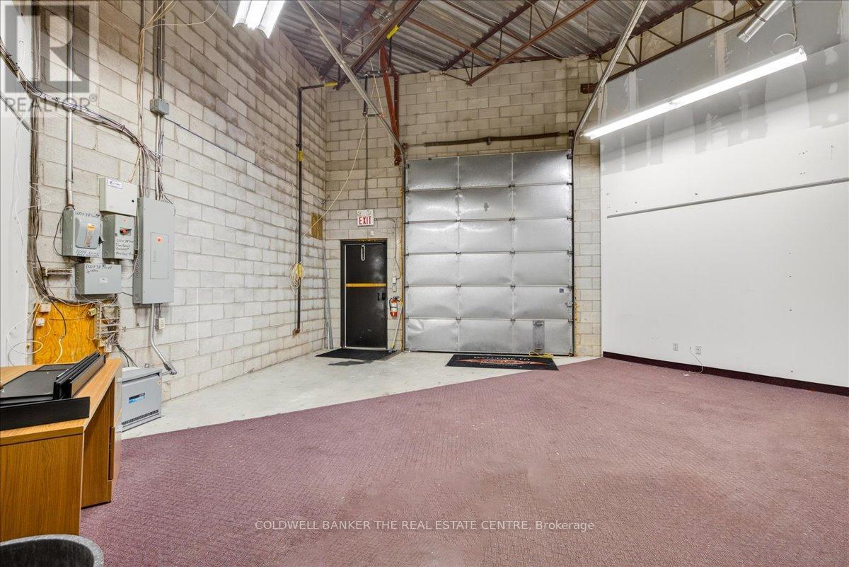 84 - 556 Edward Avenue Property Photo 15
