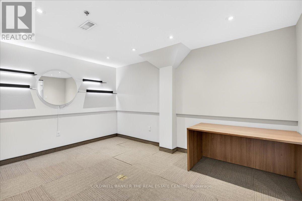 84 - 556 Edward Avenue Property Photo 19