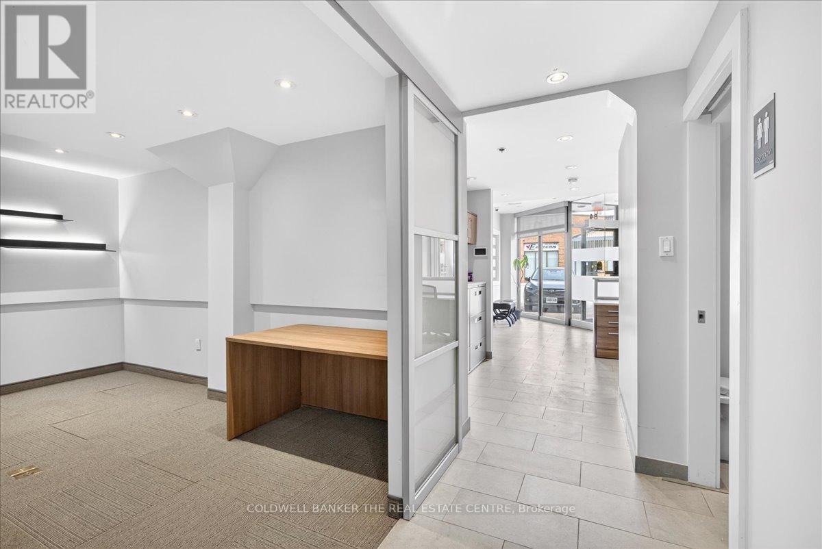 84 - 556 Edward Avenue Property Photo 21