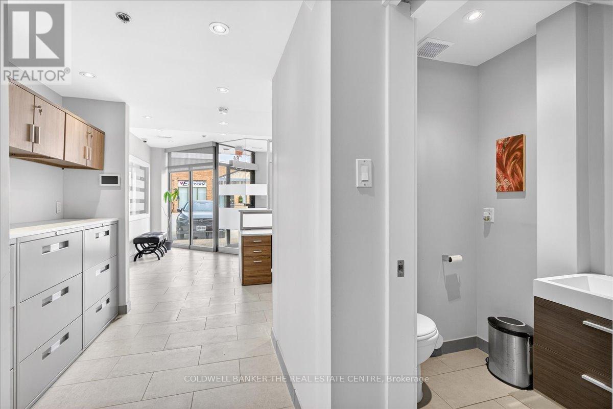 84 - 556 Edward Avenue Property Photo 23