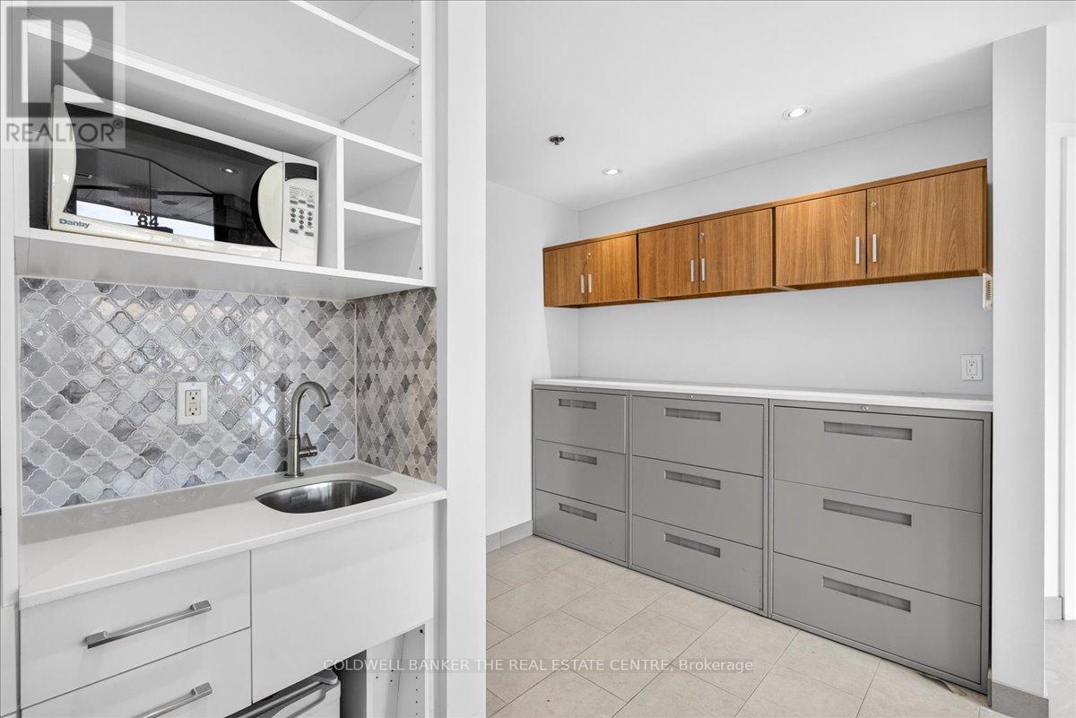 84 - 556 Edward Avenue Property Photo 24