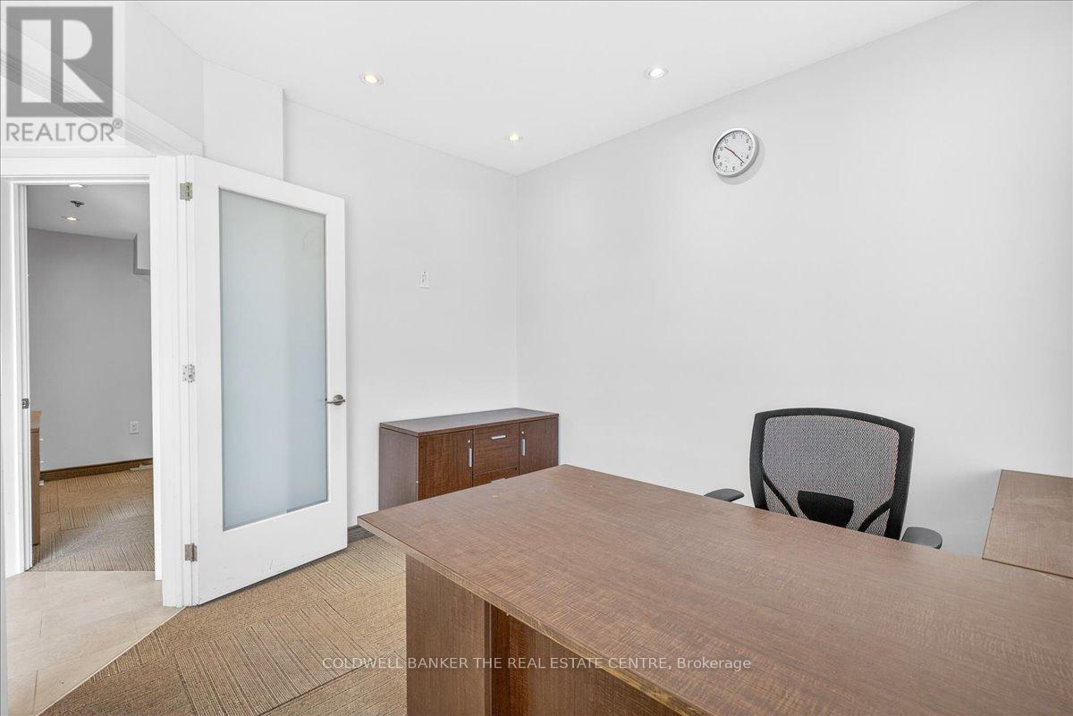 84 - 556 Edward Avenue Property Photo 29