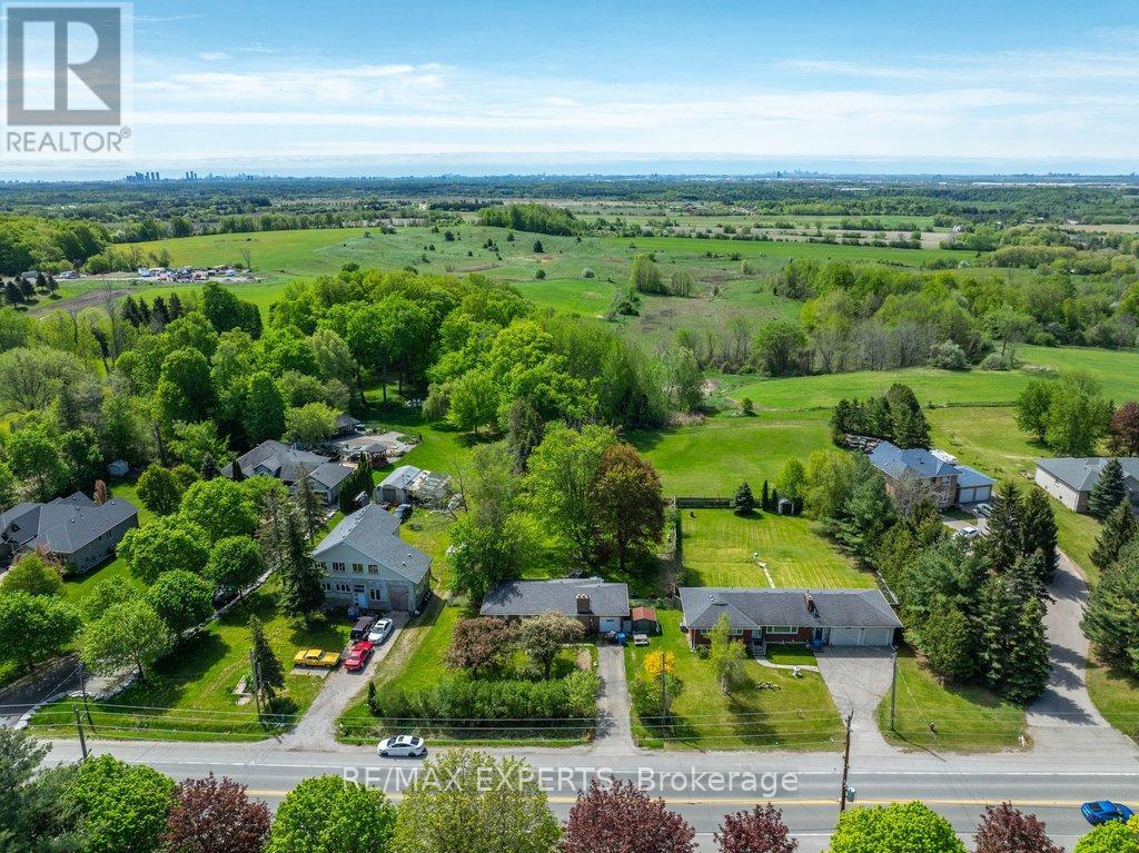 6531 King Road Property Photo 1
