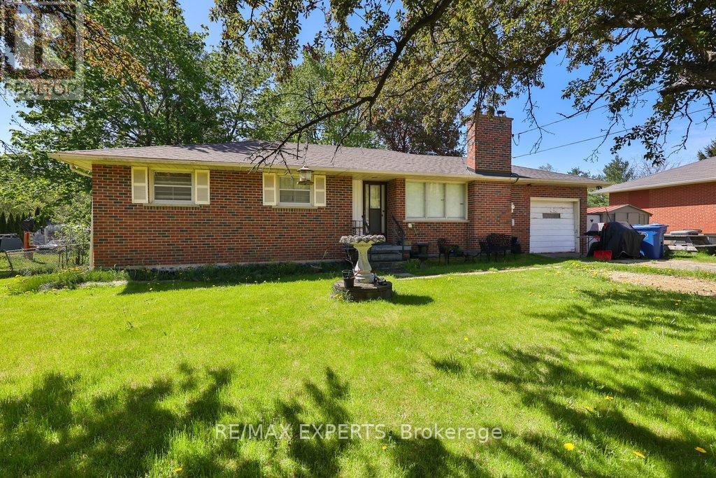 6531 King Road Property Photo 2